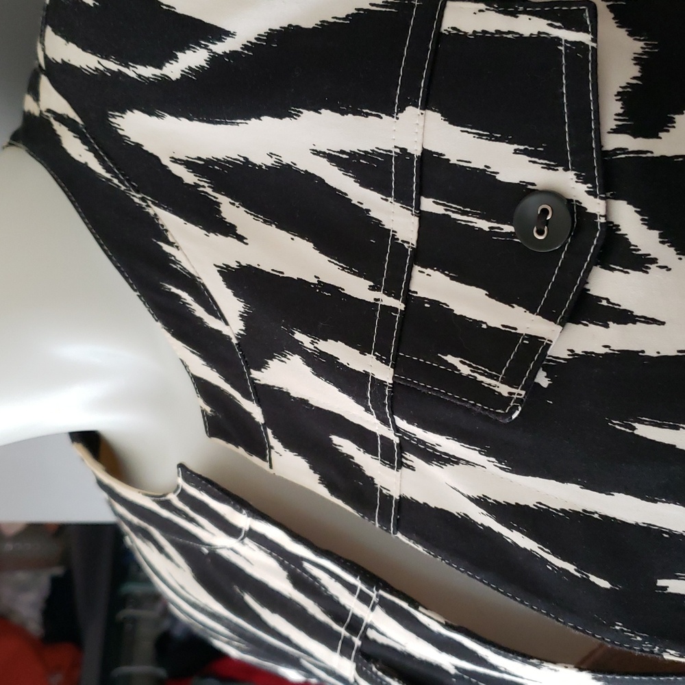 Zebra Patterned Jacket Alfred Dunner 12P - Picture 2 of 6